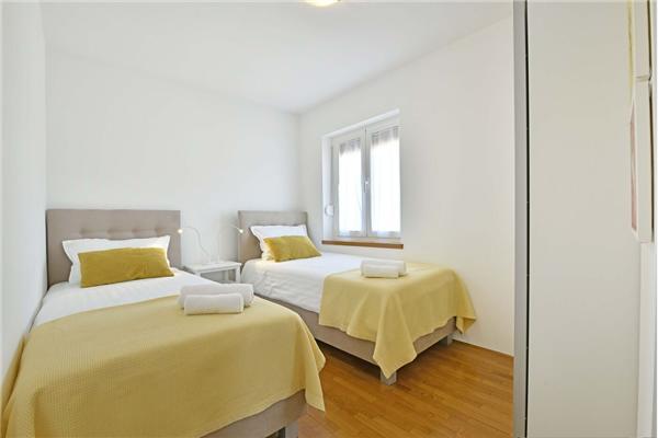 Apartment A1, for 4 persons