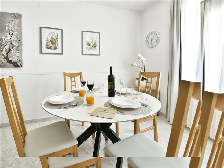 Apartment A2, for 4 persons