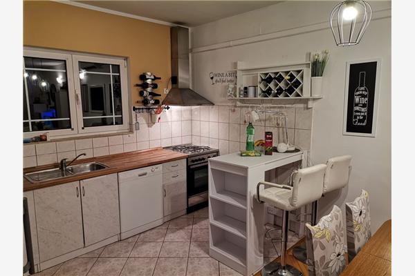 Apartment A1, for 5 persons