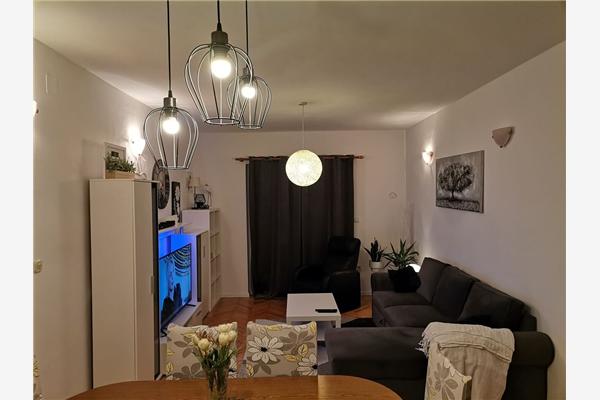 Apartment A1, for 5 persons