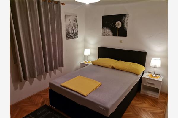 Apartment A1, for 5 persons