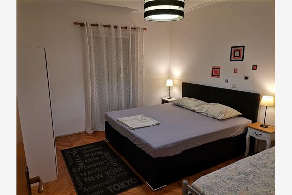 Apartment A1, for 5 persons