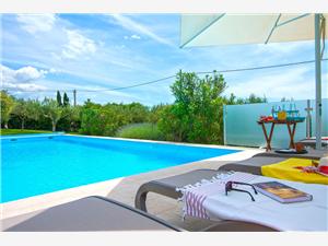 House Srećko Zadar riviera, Size 209.00 m2, Airline distance to town centre 600 m
