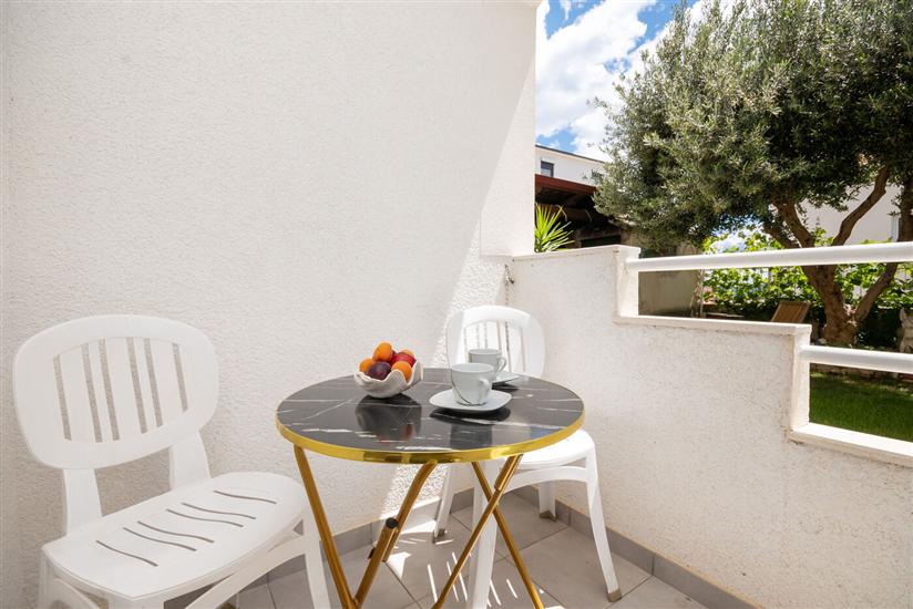 House K1, for 12 persons