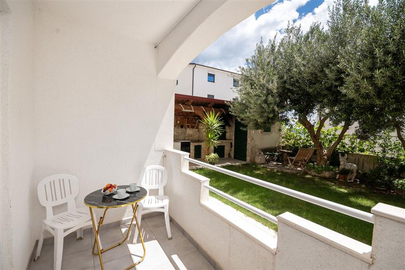 House K1, for 12 persons