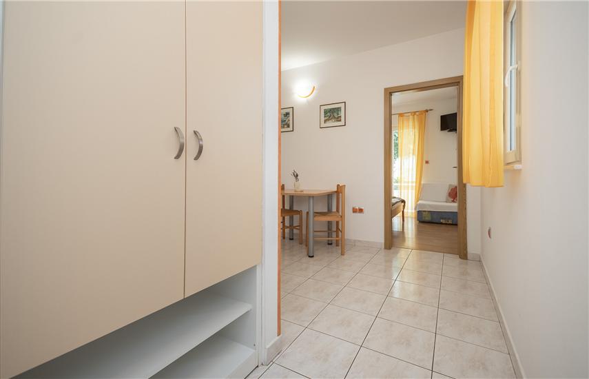 House K1, for 12 persons