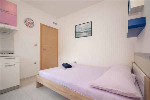 House K1, for 12 persons