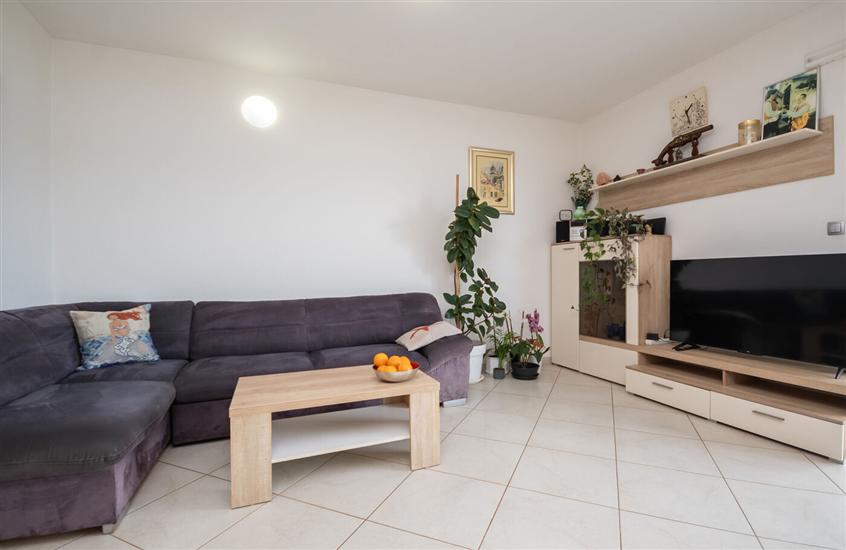 House K1, for 12 persons