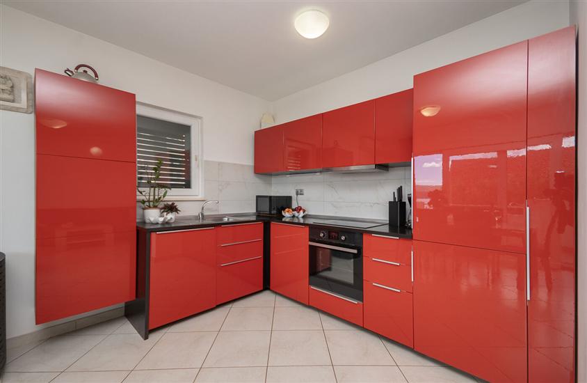 House K1, for 12 persons