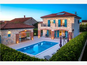 Villa Batana Zadar riviera, Stone house, Size 290.00 m2, Accommodation with pool