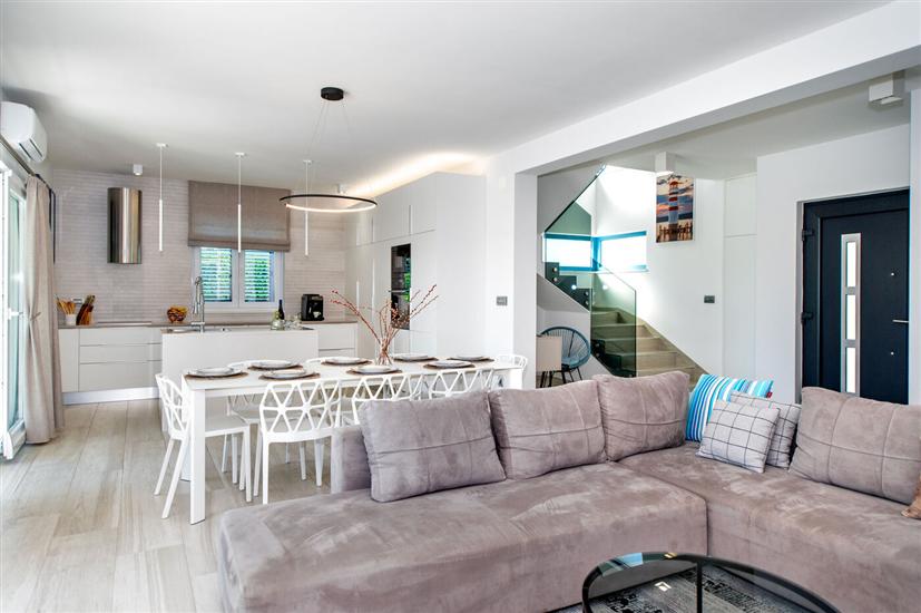 House K1, for 8 persons