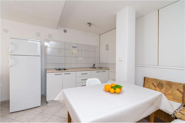 Apartment A1, for 3 persons