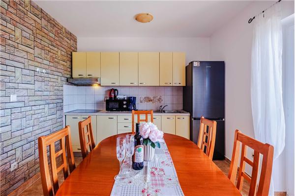 Apartment A1, for 6 persons