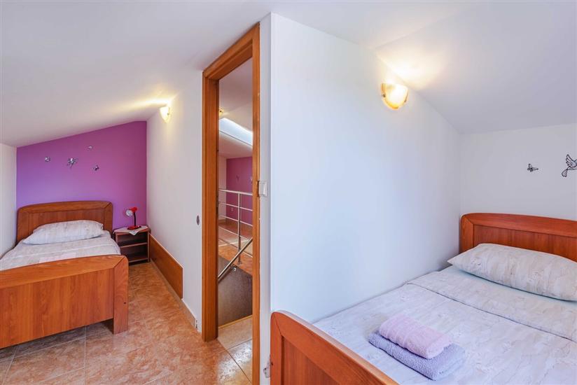 Apartment A1, for 6 persons