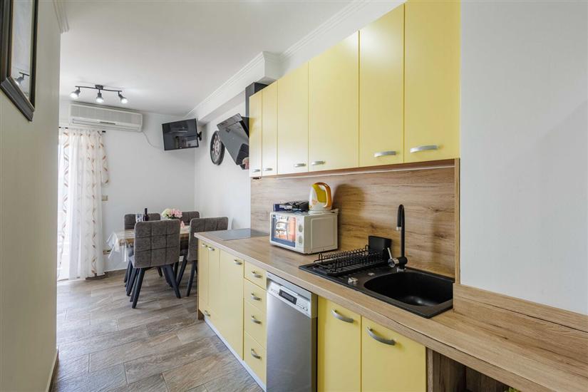 Apartment A2, for 4 persons