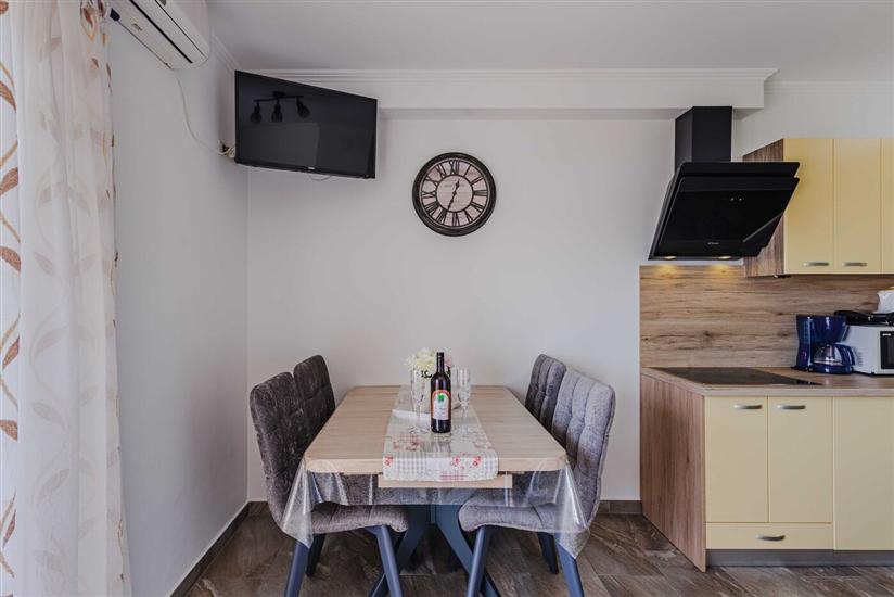 Apartment A2, for 4 persons