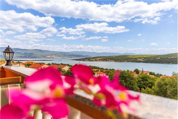 Apartment A2, for 4 persons