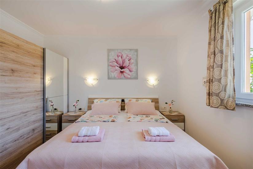 Apartment A3, for 5 persons