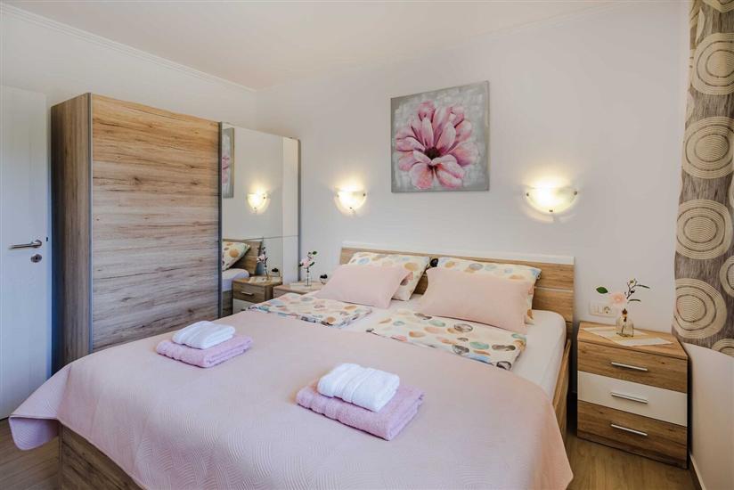 Apartment A3, for 5 persons