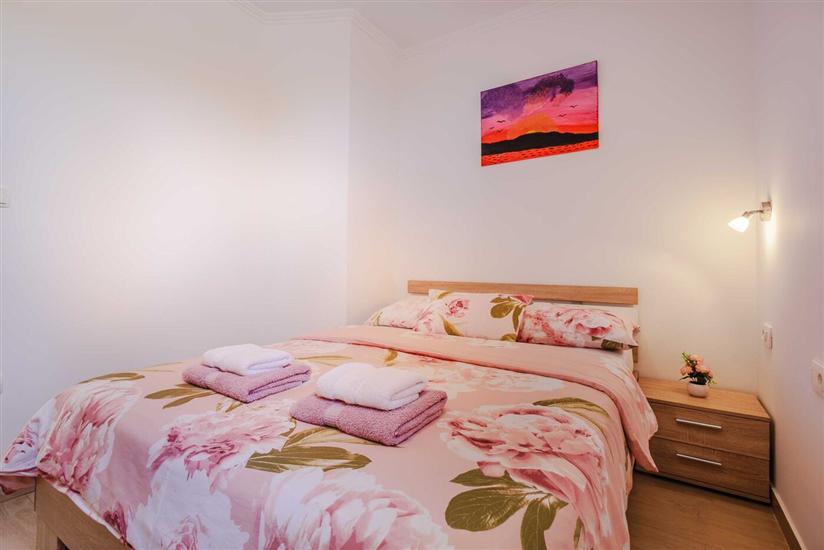 Apartment A3, for 5 persons