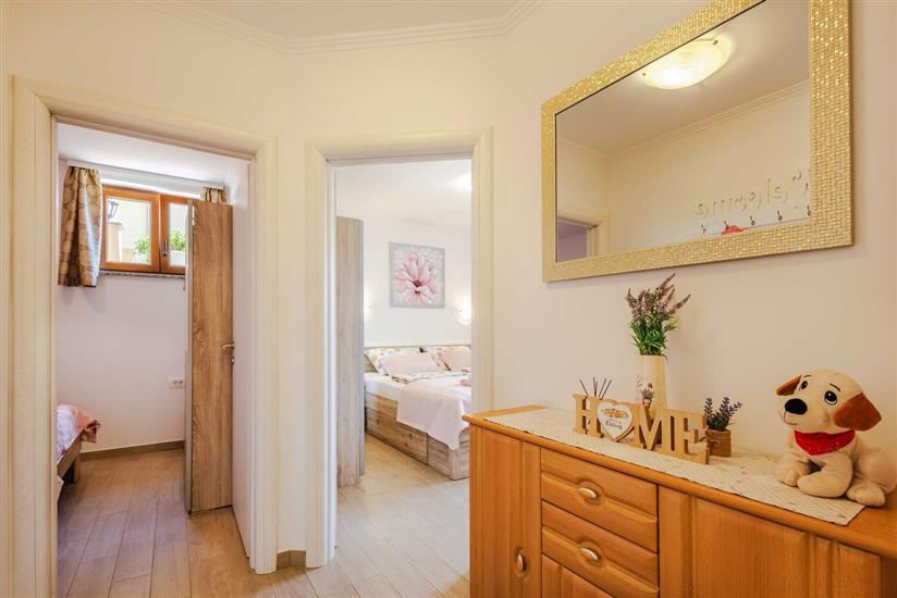 Apartment A3, for 5 persons