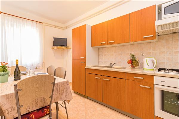 Apartment A2, for 3 persons