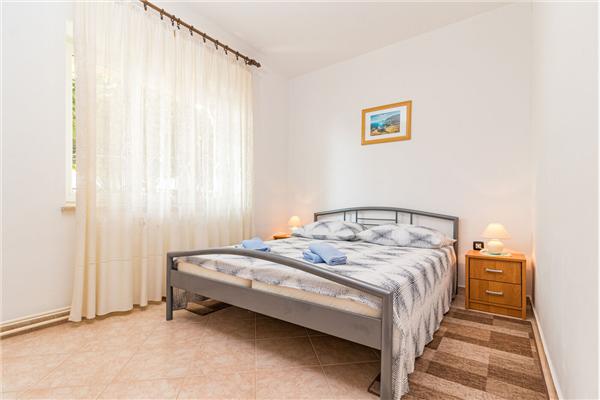 Apartment A2, for 3 persons