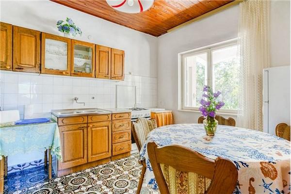 Apartment A1, for 6 persons