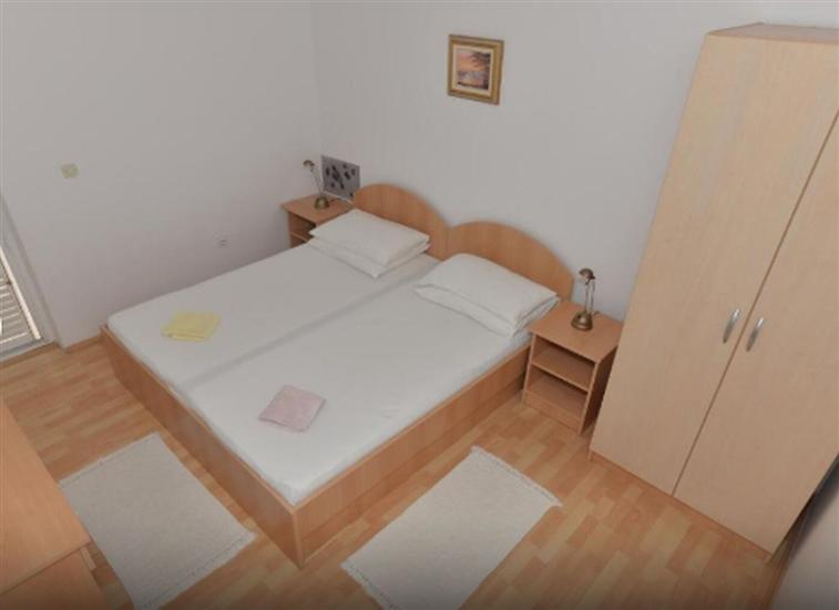 Apartment A4, for 4 persons