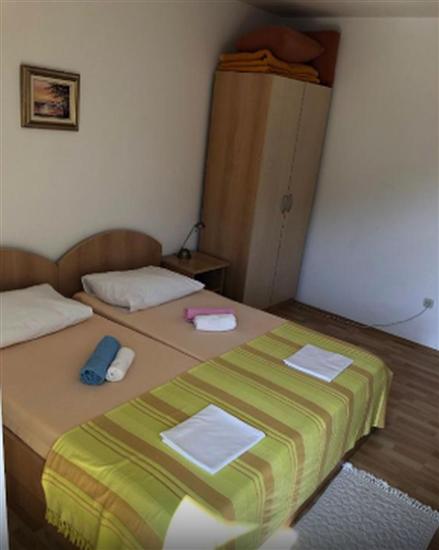 Apartment A4, for 4 persons