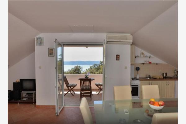 Apartment A5, for 5 persons