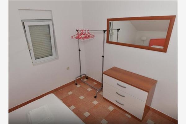 Apartment A5, for 5 persons