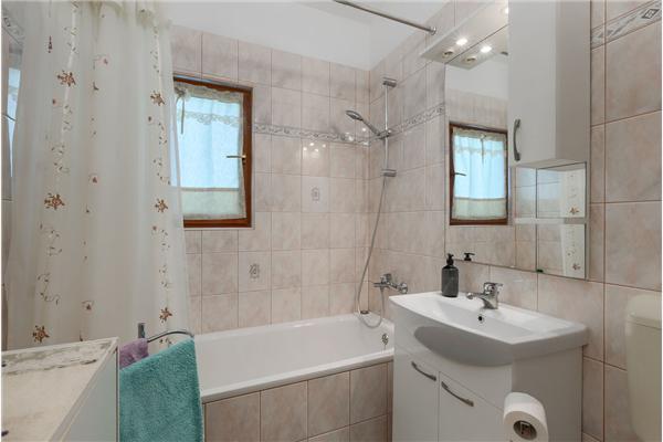 House K1, for 5 persons