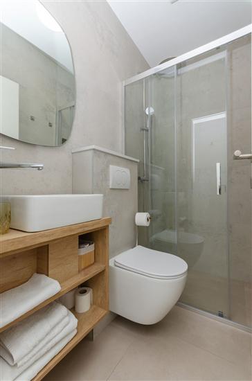 Room S1, for 2 persons