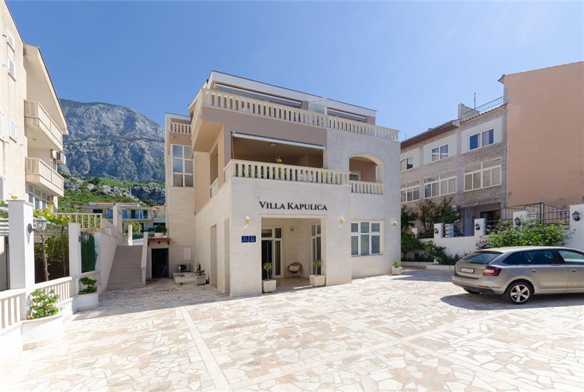 Apartments and Rooms Kapulica