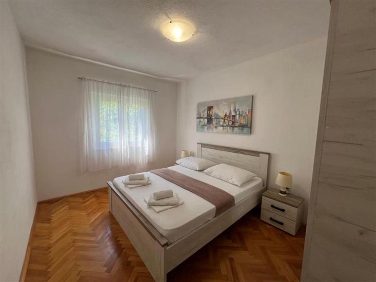Apartment A1, for 6 persons