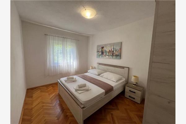 Apartment A1, for 6 persons
