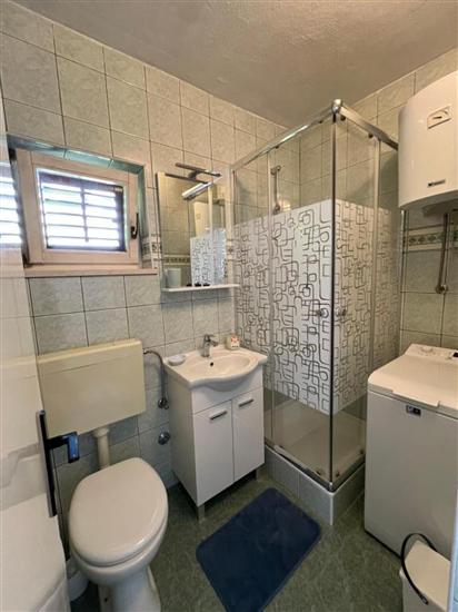 Apartment A1, for 6 persons