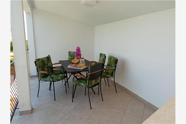 Apartment A1, for 6 persons