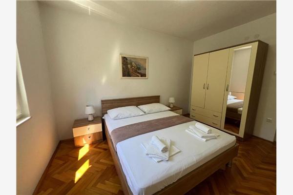 Apartment A1, for 6 persons