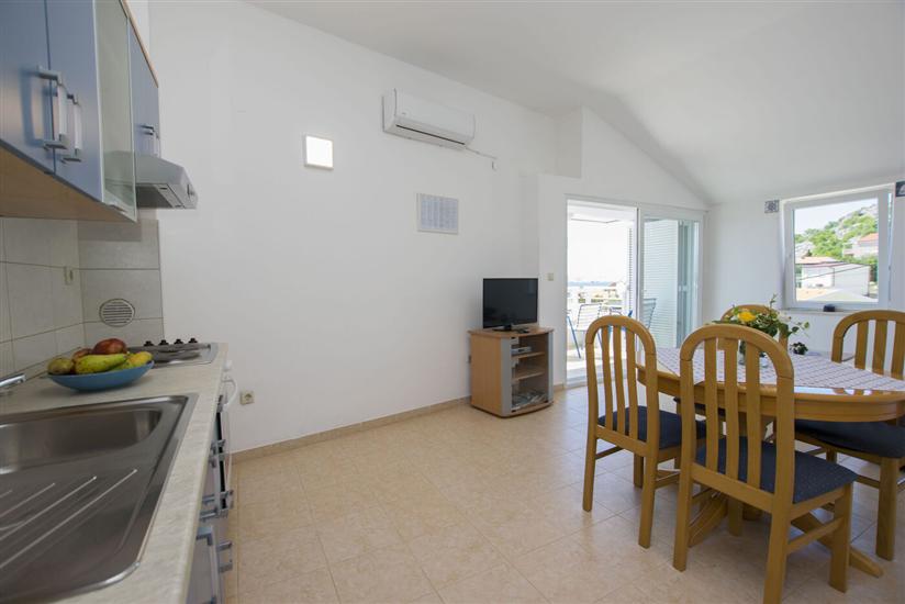 Apartment A4, for 4 persons