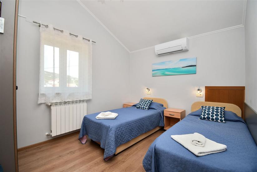 Apartment A1, for 6 persons