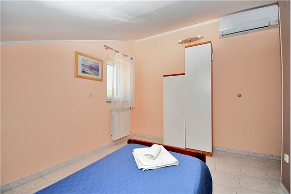Apartment A1, for 6 persons