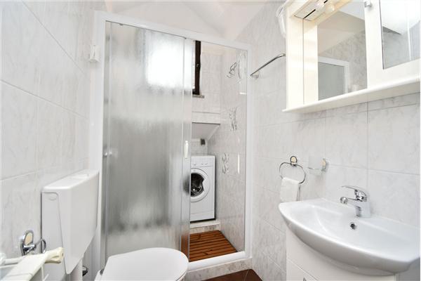 Apartment A1, for 6 persons