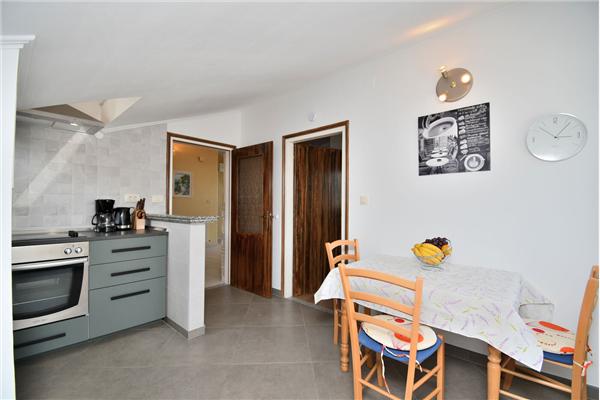 Apartment A1, for 6 persons