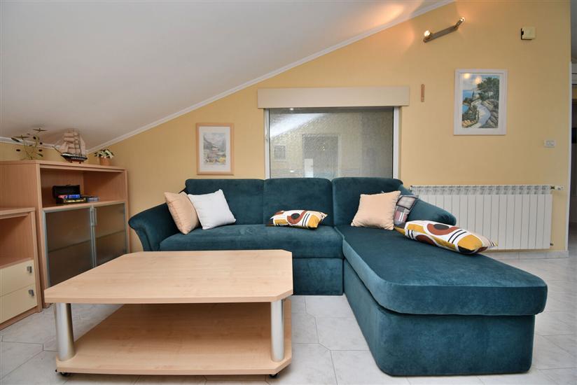 Apartment A1, for 6 persons