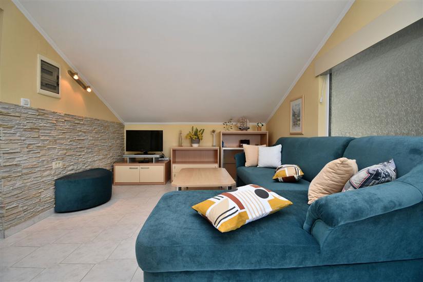 Apartment A1, for 6 persons