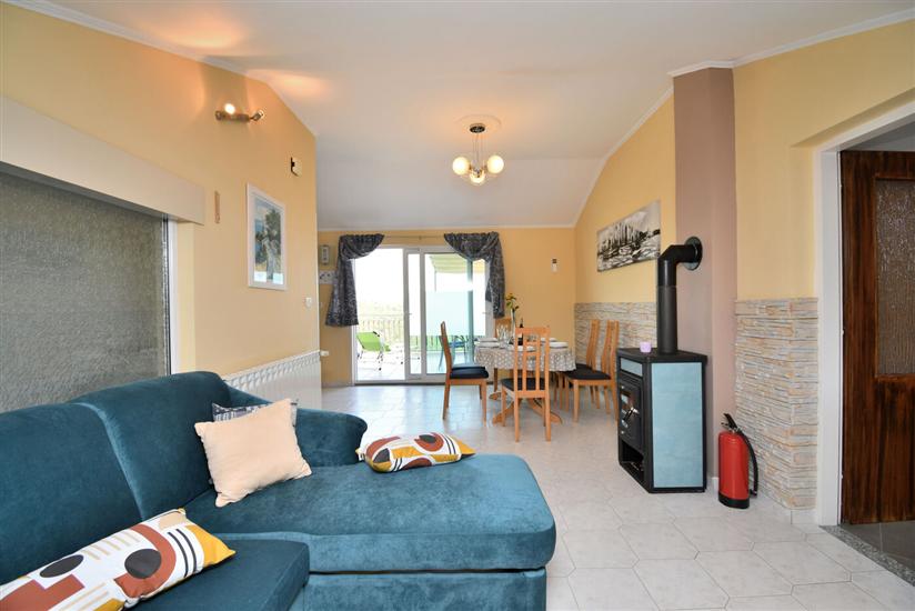 Apartment A1, for 6 persons