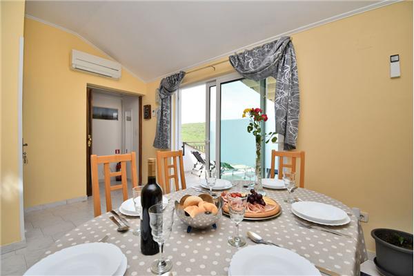 Apartment A1, for 6 persons