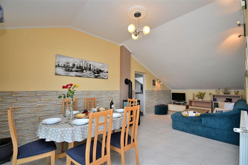 Apartment A1, for 6 persons